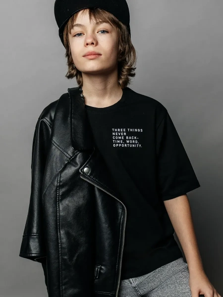 Футболка для мальчика черная оверсайз с принтом подростковая