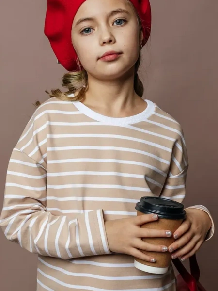 Свитшот для девочки нарядная кофта на весну