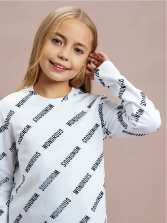 Лонгслив для девочки с принтом в школу