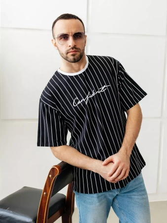 Футболка в полоску оверсайз с принтом надписью