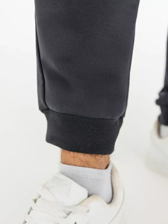 Спортивные штаны мужские джоггеры с карманами