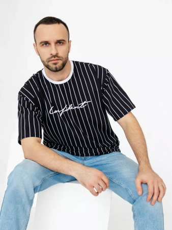 Футболка в полоску оверсайз с принтом надписью