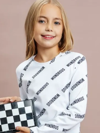 Лонгслив для девочки с принтом в школу