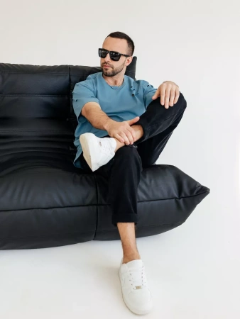 Футболка базовая рваная оверсайз с дырками