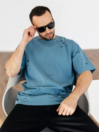 Футболка базовая рваная оверсайз с дырками