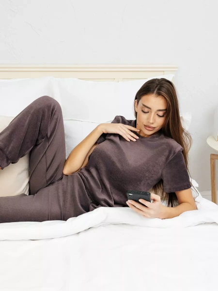 Костюм женский домашний велюровый