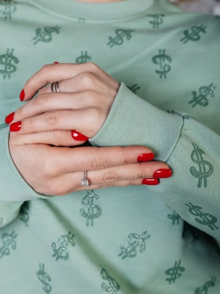 Кофта теплая одежда с принтом и блестками