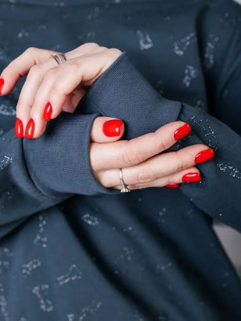 Кофта теплая одежда с принтом и блестками