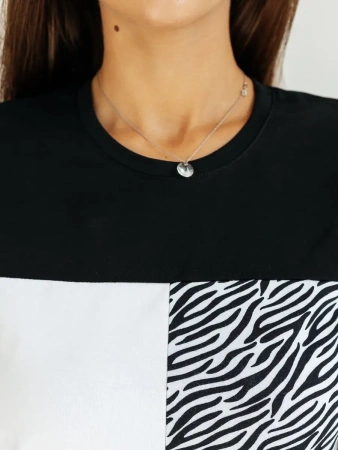 Футболка оверсайз с принтом большого размера нарядная