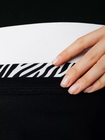 Лонгслив женский облегающий с принтом дк573