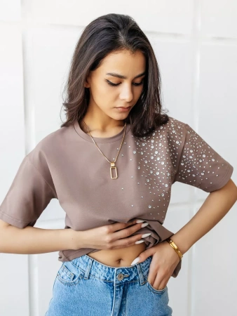 Футболка с принтом базовая хлопок имитация страз новогодняя