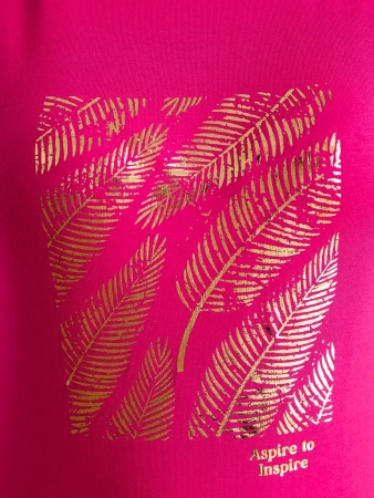 Футболка большого размера с принтом с надписью нарядная