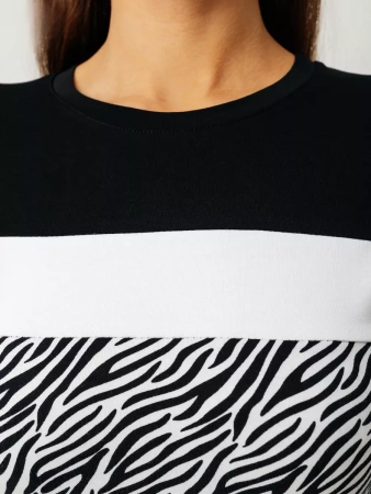 Лонгслив женский облегающий с принтом дк573