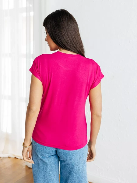 Футболка большого размера с принтом с надписью нарядная