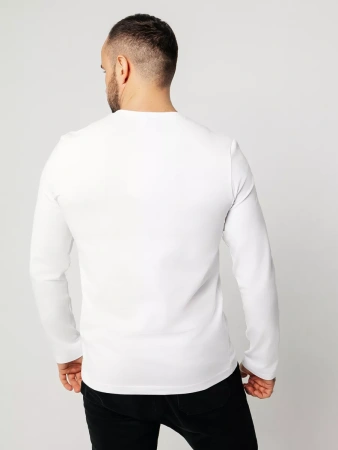 Белый лонгслив с длинным рукавом