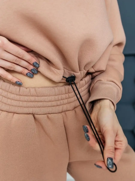 Спортивный костюм с начесом оверсайз кроя зимний