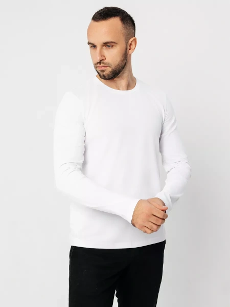 Белый лонгслив с длинным рукавом