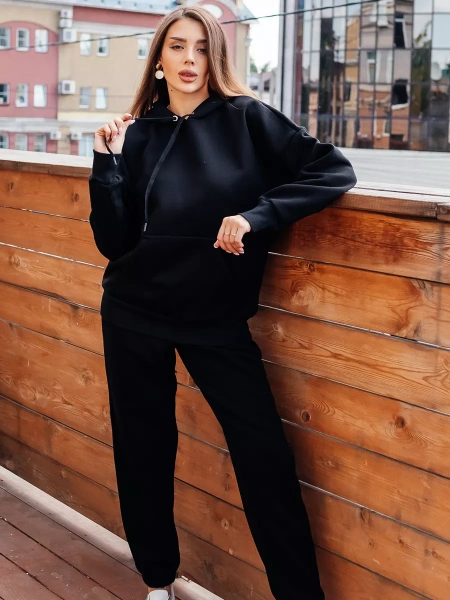 Спортивный костюм с начесом оверсайз кроя зимний