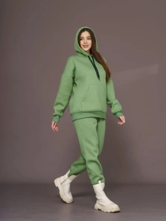 Спортивный костюм с начесом оверсайз кроя зимний