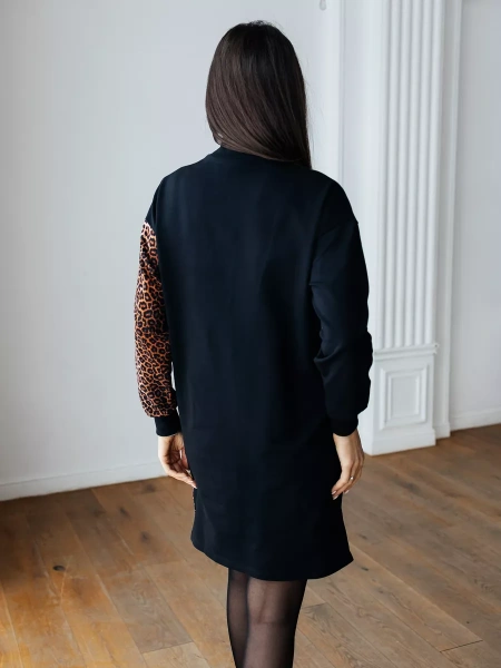 Трикотажное платье водолазка леопардовое плф597